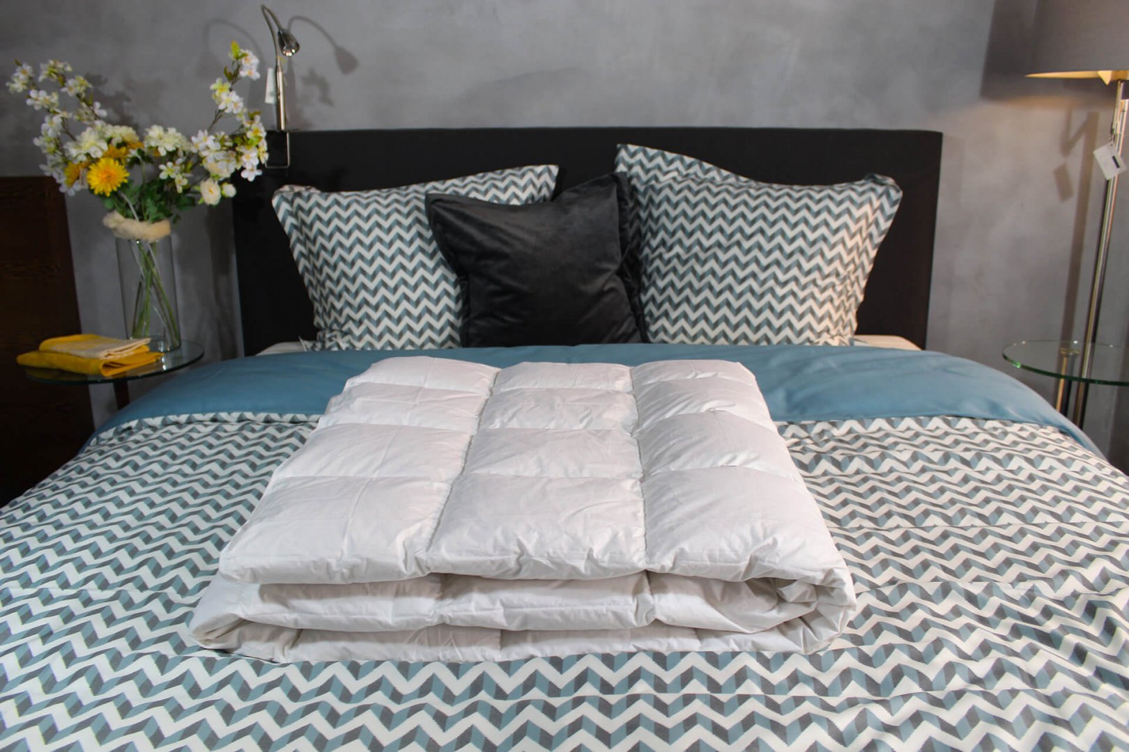 loiva summerlight donzen zomerdekbed 2 Loiva Summerlight 260x220 Donzen dekbed 90% Ganzendons Dikte Warmte Dekbed